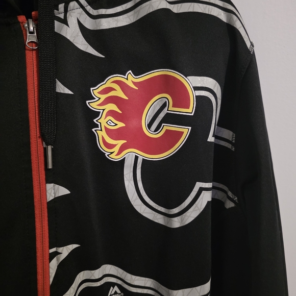 Calgary Flames Black and Red Men's Varsity Jacket Large - Picture 2 of 6
